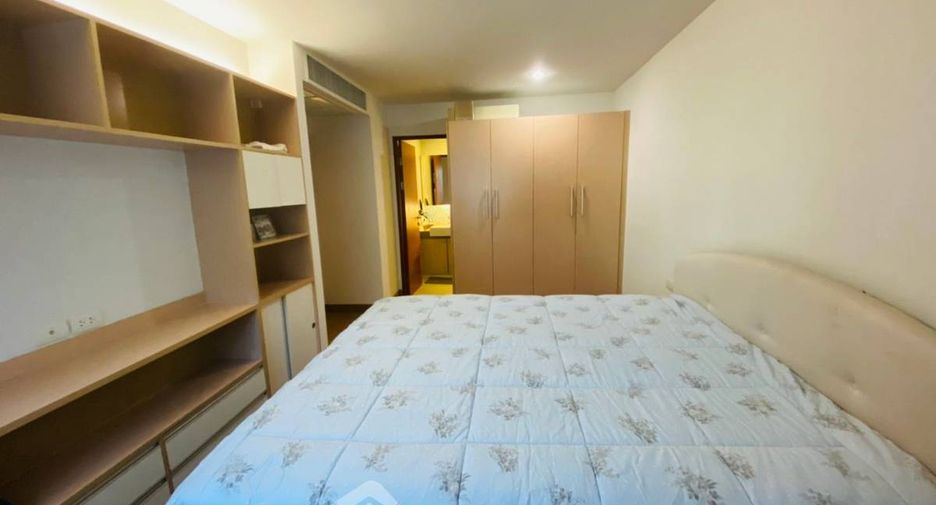 For sale 1 bed condo in Phra Khanong, Bangkok