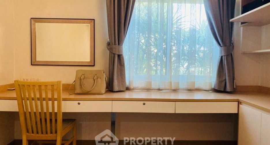 For sale 1 bed condo in Phra Khanong, Bangkok