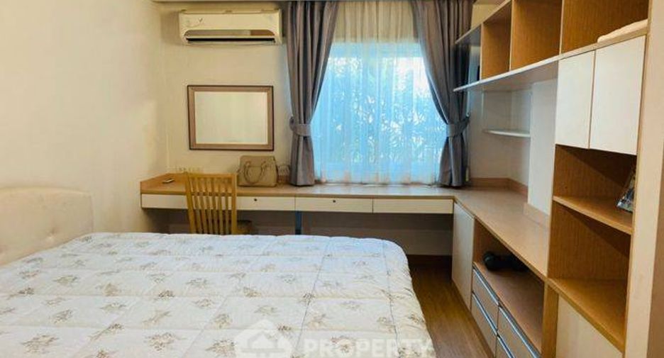 For sale 1 bed condo in Phra Khanong, Bangkok