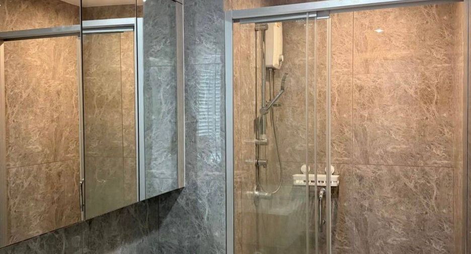 For sale 1 bed condo in Huai Khwang, Bangkok
