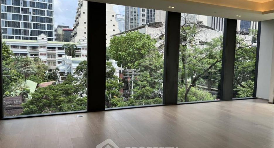 For rent and for sale 2 bedrooms condo in Pathum Wan, Bangkok