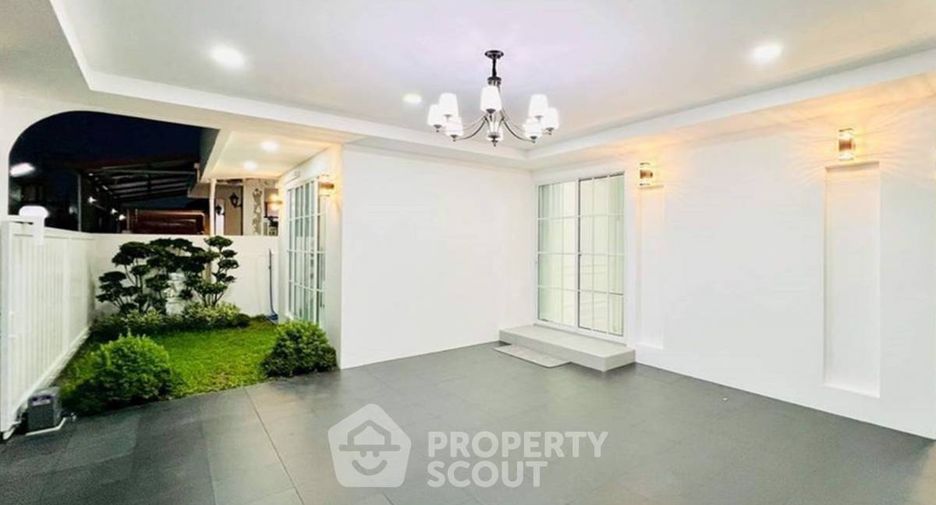 À vendre 3 chambres villa à East Pattaya, Pattaya
