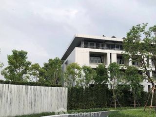 For sale 1 bed condo in Dusit, Bangkok