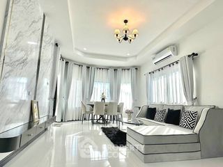 For sale 3 bedrooms condo in Bang Lamung, Chonburi