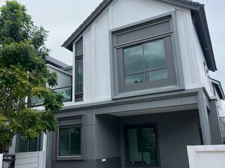 出售 3 卧室 独立屋 在 Bang Phli, Samut Prakan