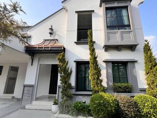 À louer et à vendre 4 chambres maison à Saphan Sung, Bangkok