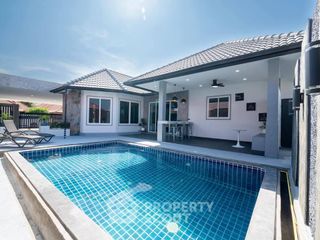 For sale 4 bedrooms villa in Bang Lamung, Chonburi