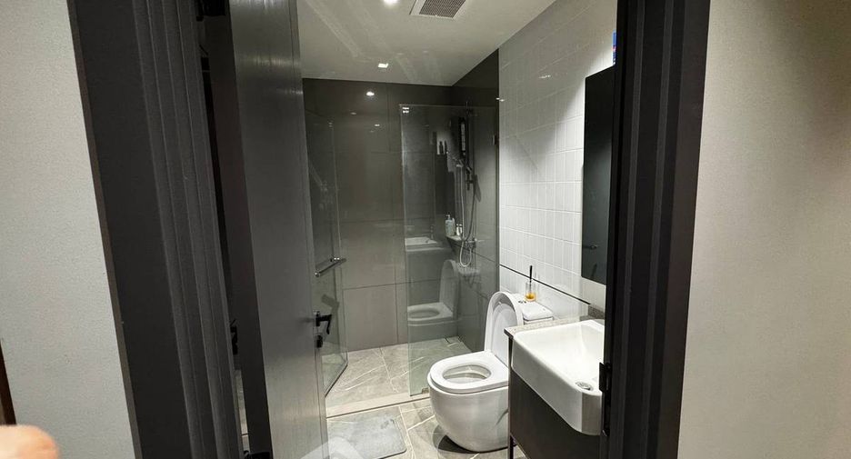 For sale 1 bed condo in Bang Rak, Bangkok
