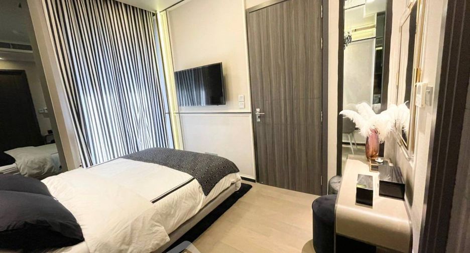 For sale 1 bed condo in Khlong Toei, Bangkok