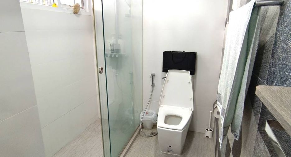 For sale 3 bedrooms condo in Suan Luang, Bangkok