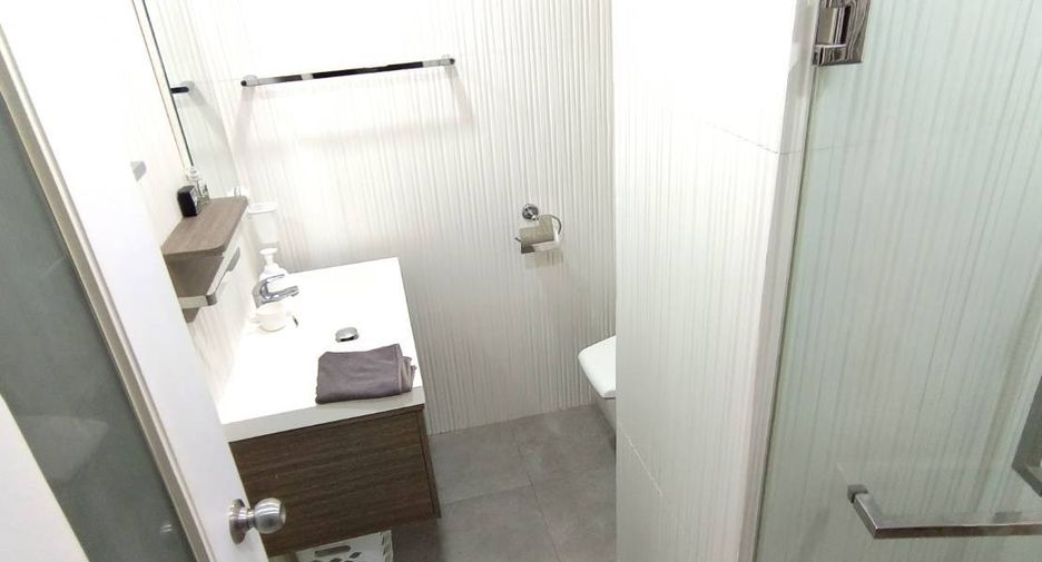 For sale 3 bedrooms condo in Suan Luang, Bangkok