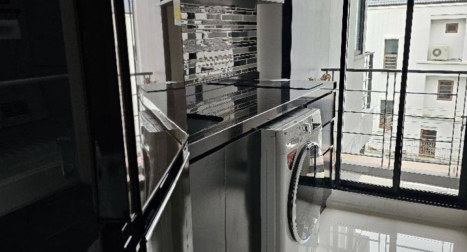 For sale 2 bedrooms condo in Khlong San, Bangkok