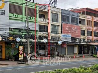 For sale 3 bedrooms townhouse in Mueang Chon Buri, Chonburi