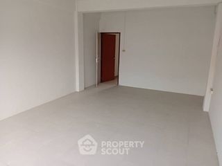 For sale 3 bedrooms townhouse in Mueang Chon Buri, Chonburi