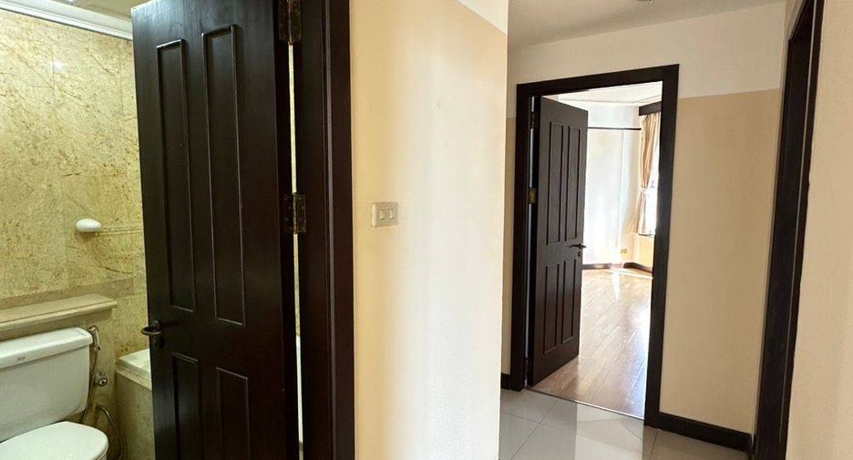 For sale 3 bedrooms condo in Pathum Wan, Bangkok
