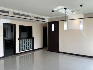À vendre 3 chambres condo à Pathum Wan, Bangkok