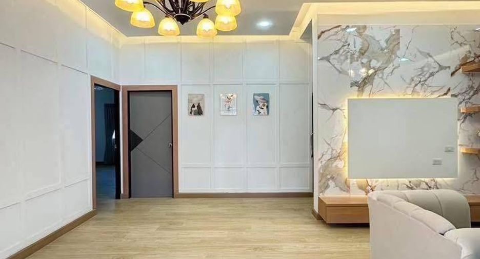 For sale 3 bedrooms condo in Sai Mai, Bangkok