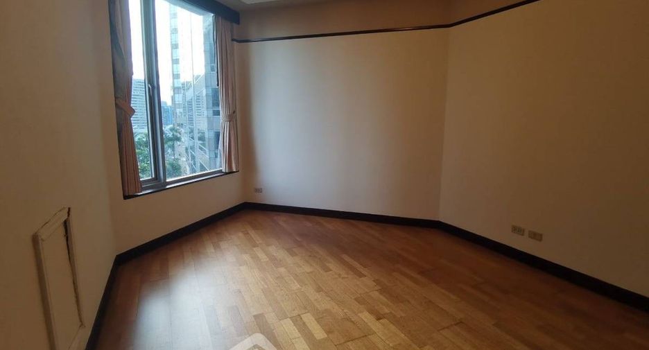 For sale 3 bedrooms condo in Pathum Wan, Bangkok