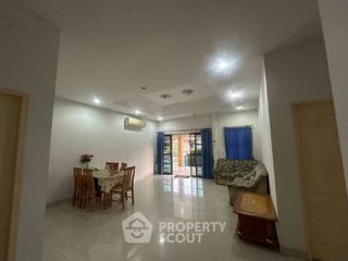 Haus zum Kauf mit 1 Zimmer in Bang Lamung, Chonburi