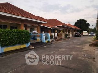 Haus zum Kauf mit 1 Zimmer in Bang Lamung, Chonburi