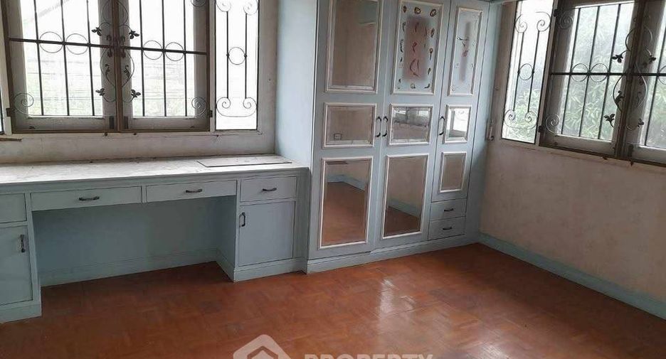 For sale 3 bedrooms house in Phan Thong, Chonburi