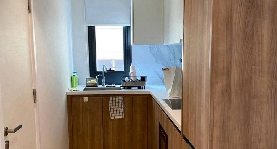 For sale 2 bedrooms condo in Khlong Toei, Bangkok