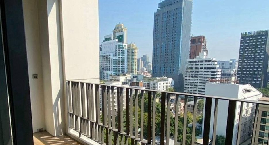 For sale 2 bedrooms condo in Khlong Toei, Bangkok