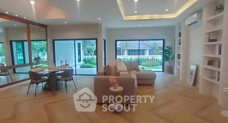 À vendre 4 chambres maison à East Pattaya, Pattaya