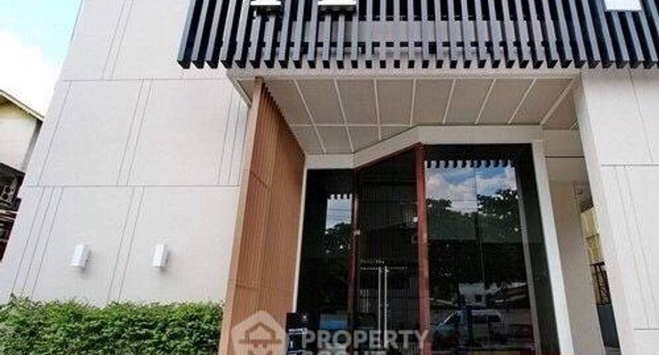 For sale 1 bed condo in Watthana, Bangkok