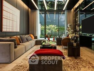 For sale 5 bedrooms house in Bang Kapi, Bangkok