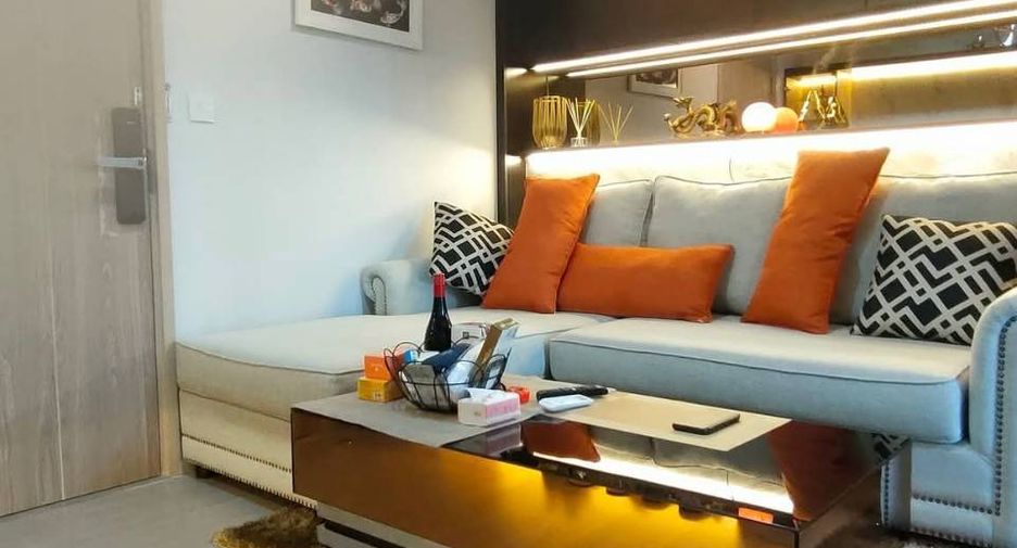 For sale 1 bed condo in Thon Buri, Bangkok