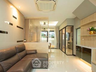 For sale 3 bedrooms townhouse in Lat Phrao, Bangkok