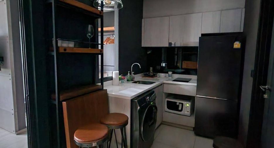 For sale 1 bed condo in Pathum Wan, Bangkok
