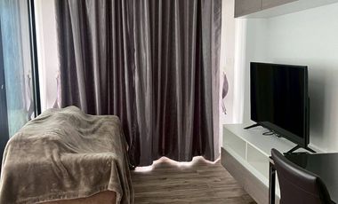 For sale 1 bed condo in Si Racha, Chonburi