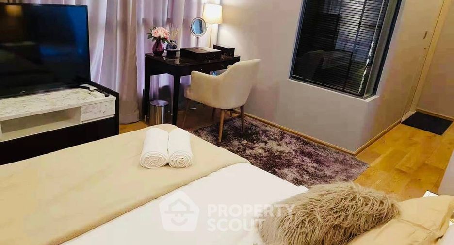 For sale 2 ベッドルーム condo in Pathum Wan, Bangkok