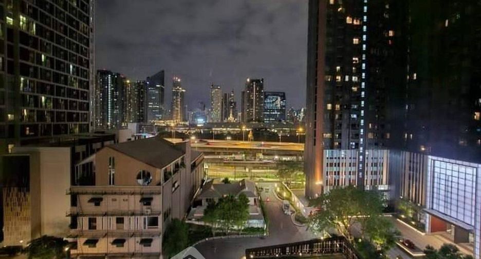 出租 和 出售 2 卧室 公寓 在 Huai Khwang, 曼谷