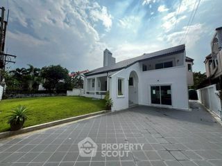 For sale 3 bedrooms villa in Bang Lamung, Chonburi
