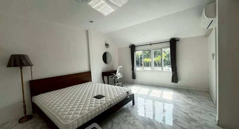For sale 3 bedrooms villa in Jomtien, Pattaya