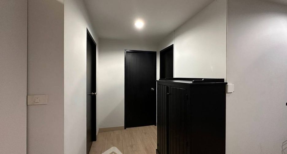 For sale 3 bedrooms condo in Din Daeng, Bangkok