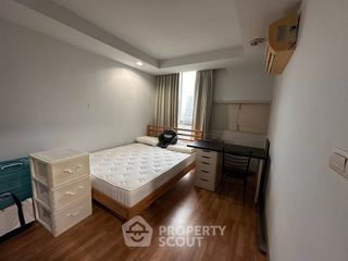For sale 3 bedrooms condo in Din Daeng, Bangkok