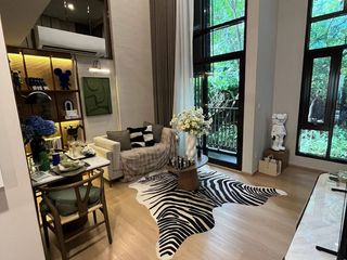 Condo en venta de 2 habitaciones en Bang Rak, Bangkok