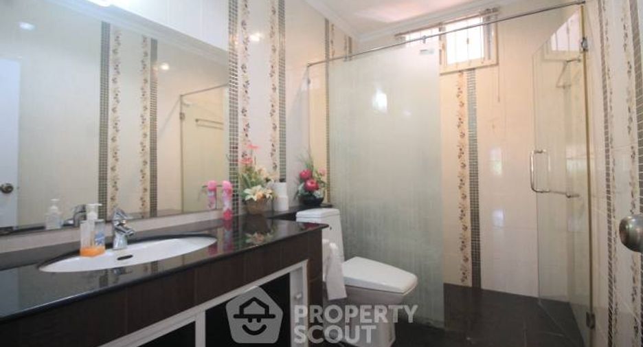 Villa zum Kauf mit 3 Zimmer in Sattahip, Pattaya