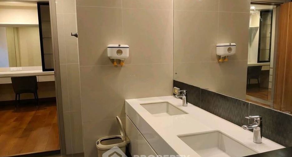 For rent and for sale 5 bedrooms house in Don Mueang, Bangkok