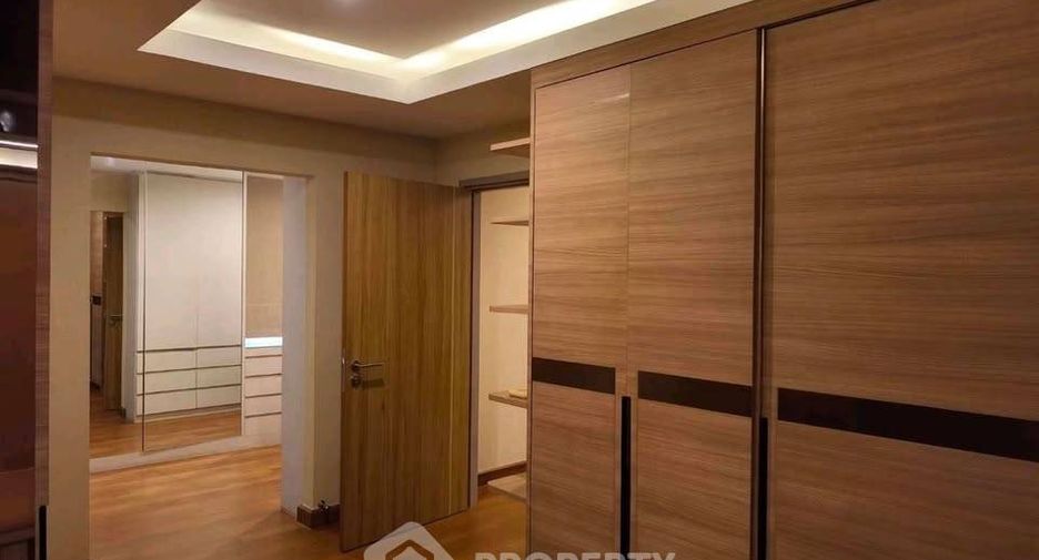 For rent and for sale 5 bedrooms house in Don Mueang, Bangkok