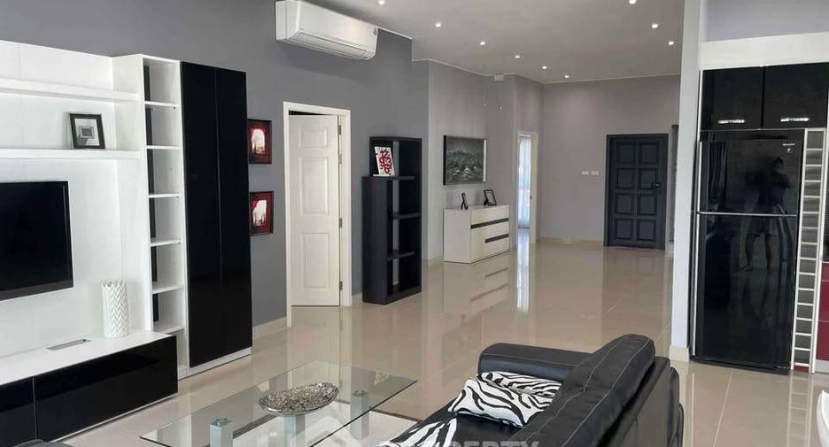 Продажа 4 спальни дом в Huay Yai, Паттайя