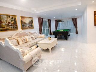 For sale 4 bedrooms house in Bang Lamung, Chonburi