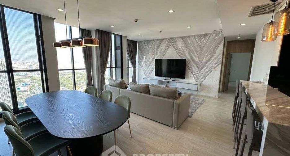 For sale 2 bedrooms condo in Pathum Wan, Bangkok