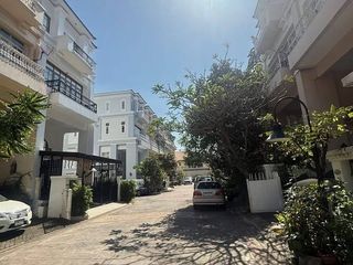 For sale 3 bedrooms townhouse in Phra Khanong, Bangkok