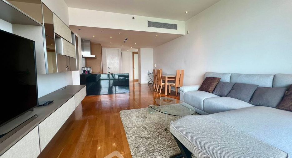 For sale 2 bedrooms condo in Yan Nawa, Bangkok