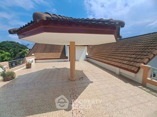 For sale 4 bedrooms house in Bang Saray, Pattaya